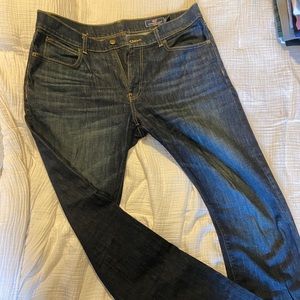 Vineyard Vines jeans 35x32